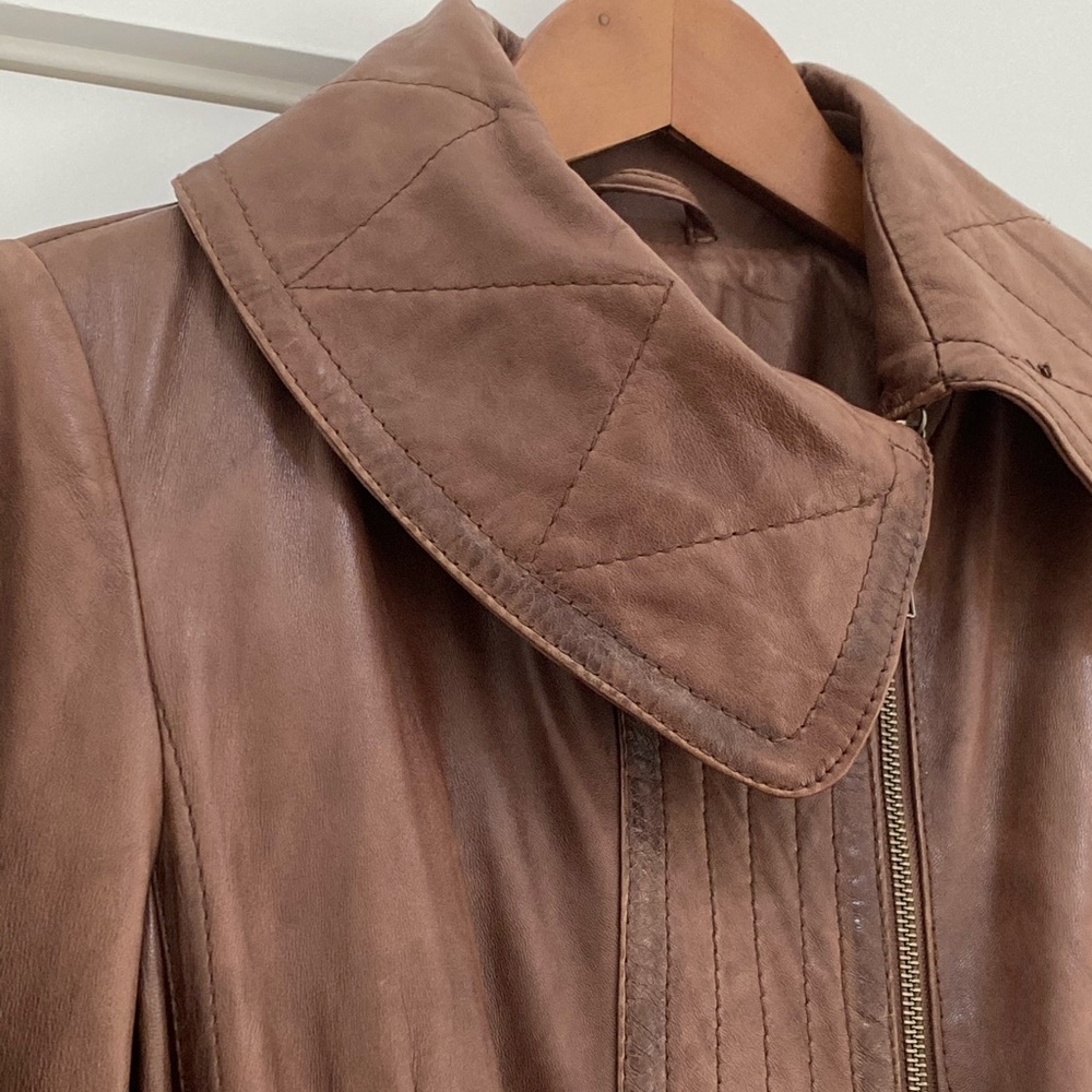 Leather jacket - Picture 3 of 7